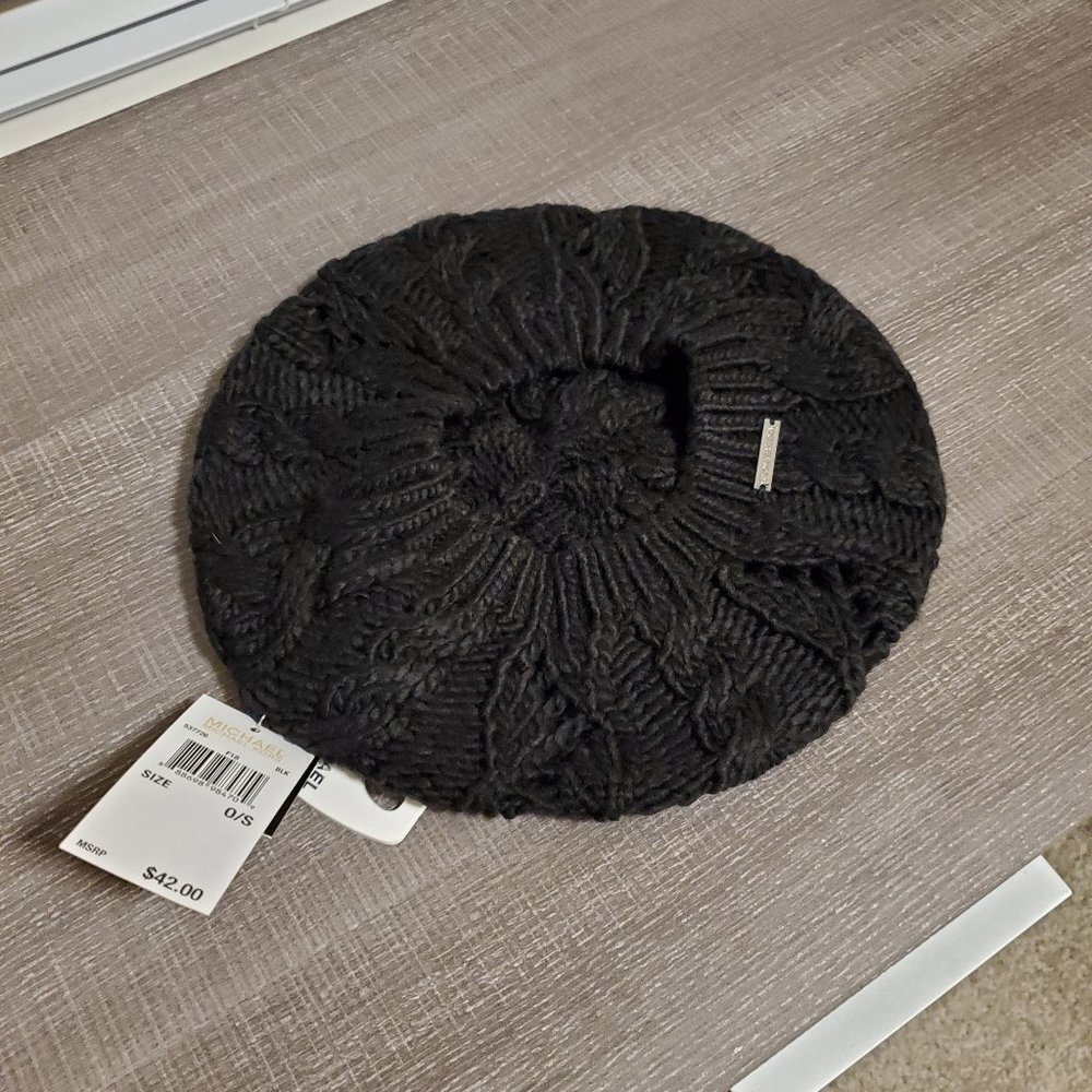 Michael Kors Pointelle Cable-Knit Beret Black
